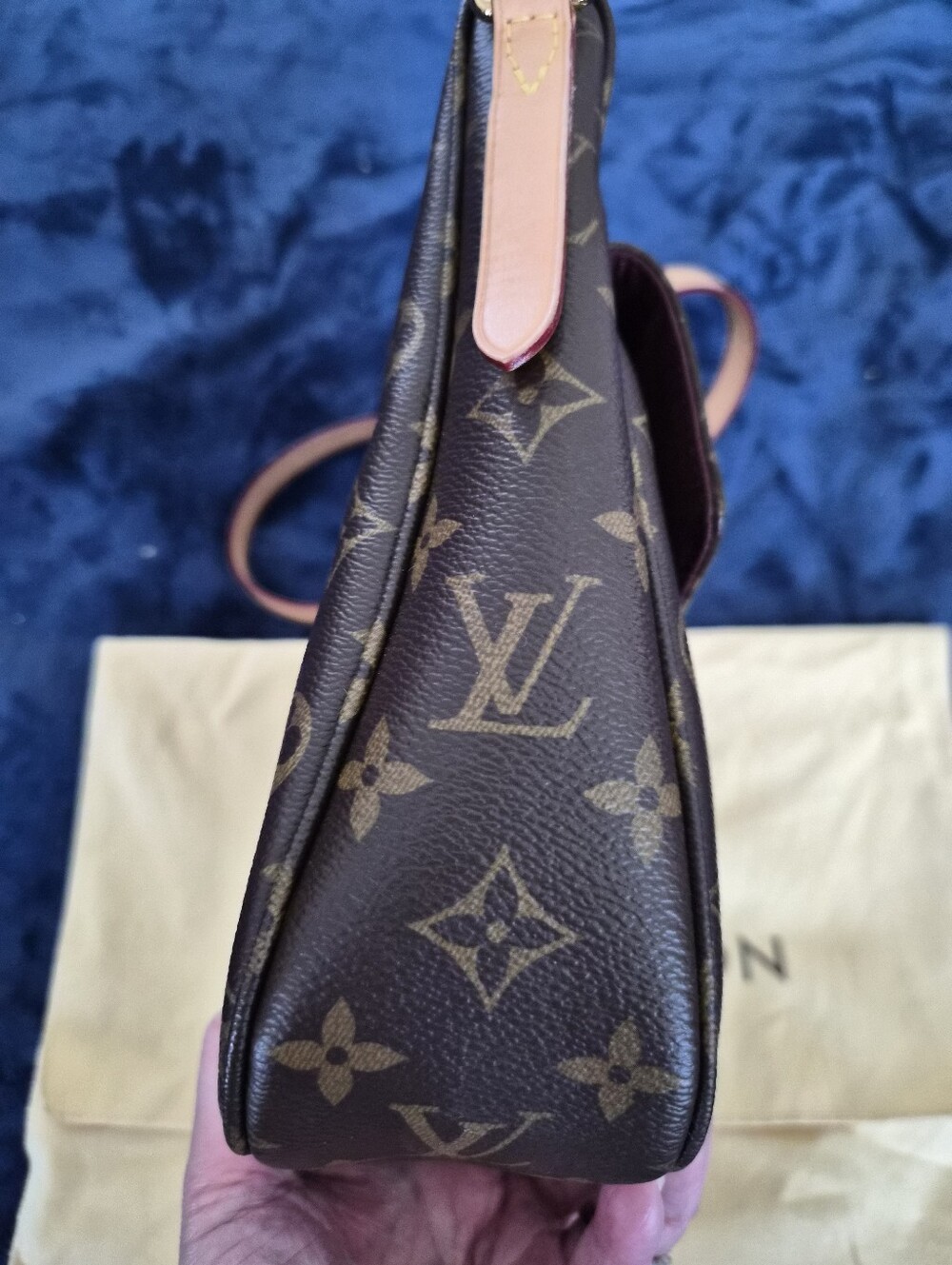 Louis Vuitton Monogram Mabillon Crossbody Bag Excellent Condition W Box - Picture 9 of 16